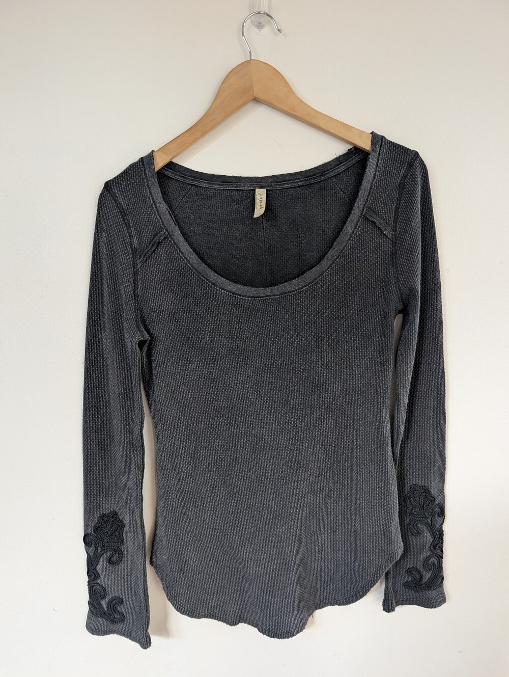 Free People Masquerade Cuff Thermal Long Sleeve Top Grey Black L Large